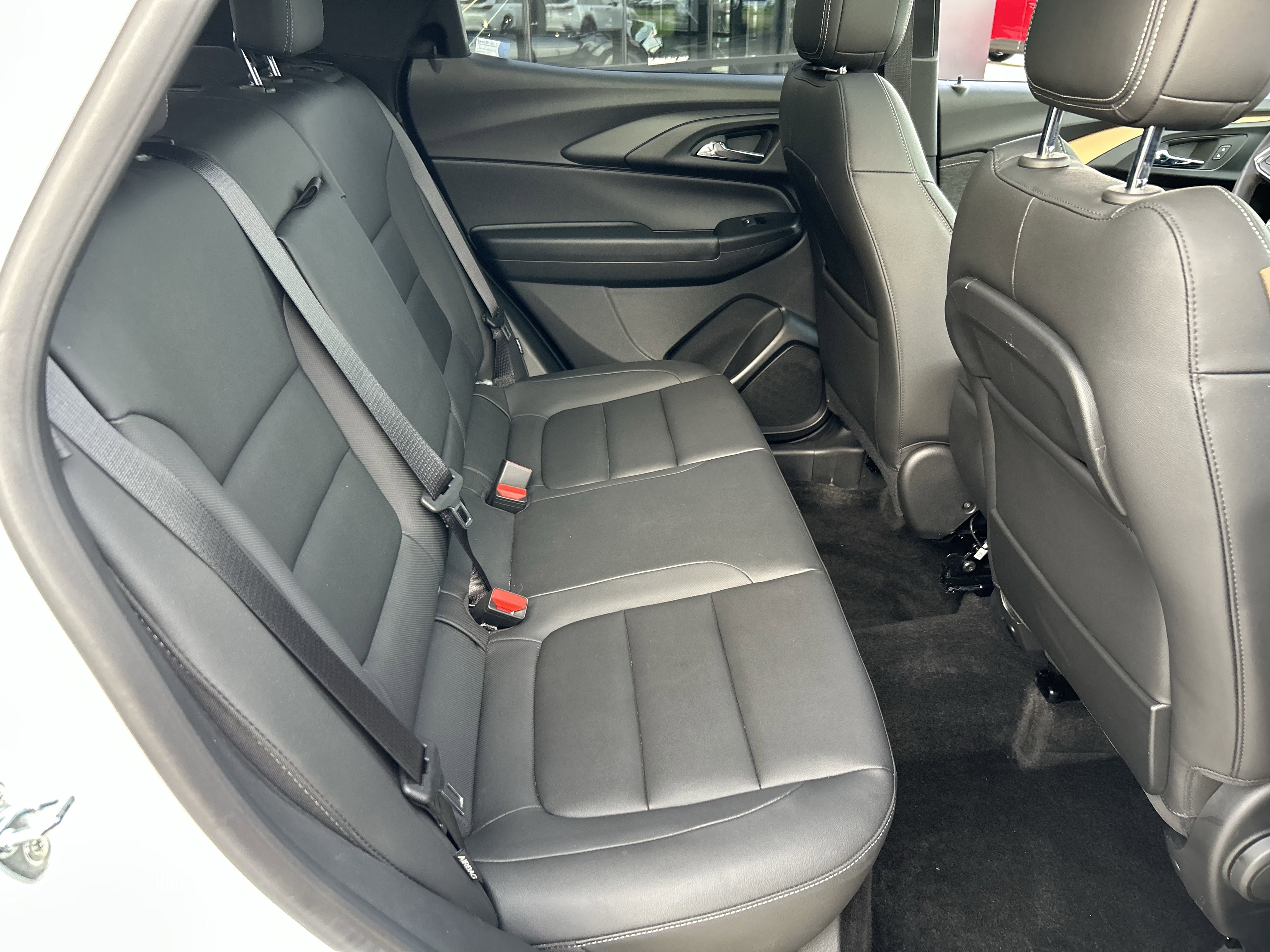 Used 2023 Chevrolet TrailBlazer ACTIV w/ Sun and Liftgate Package image 25