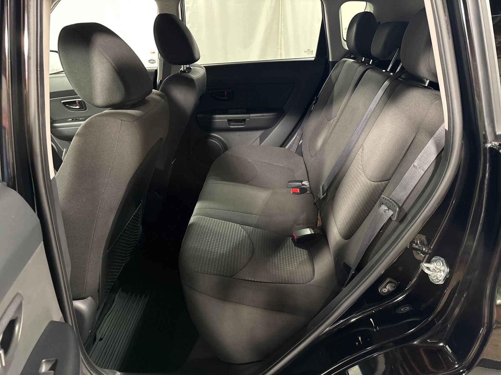 Used 2013 Kia Soul FWD image 5