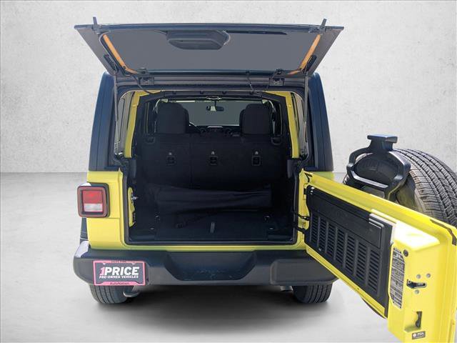 Used 2023 Jeep Wrangler Sport S image 7
