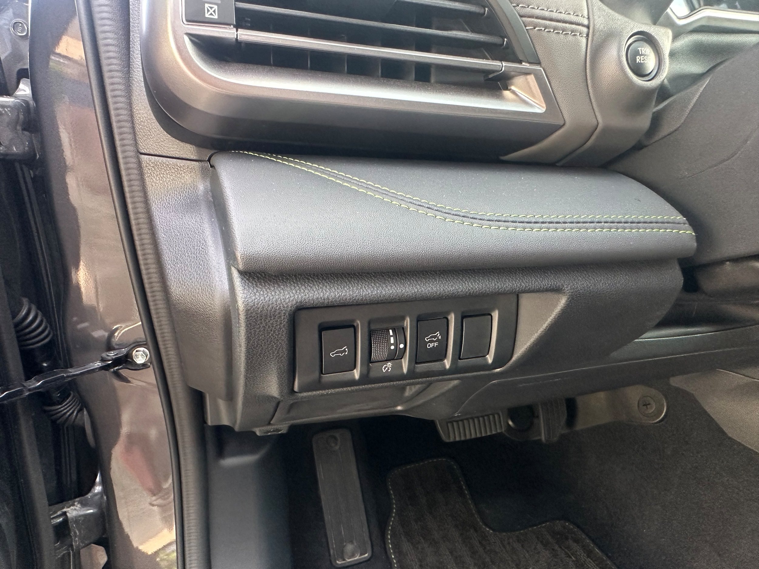 Used 2025 Subaru Outback Onyx Edition XT AWD/4WD image 17