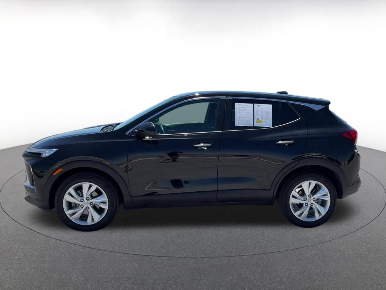 Used 2025 Buick Encore GX Preferred FWD image 9