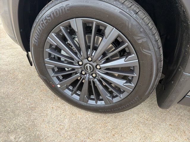 New 2026 Nissan Pathfinder SL image 8