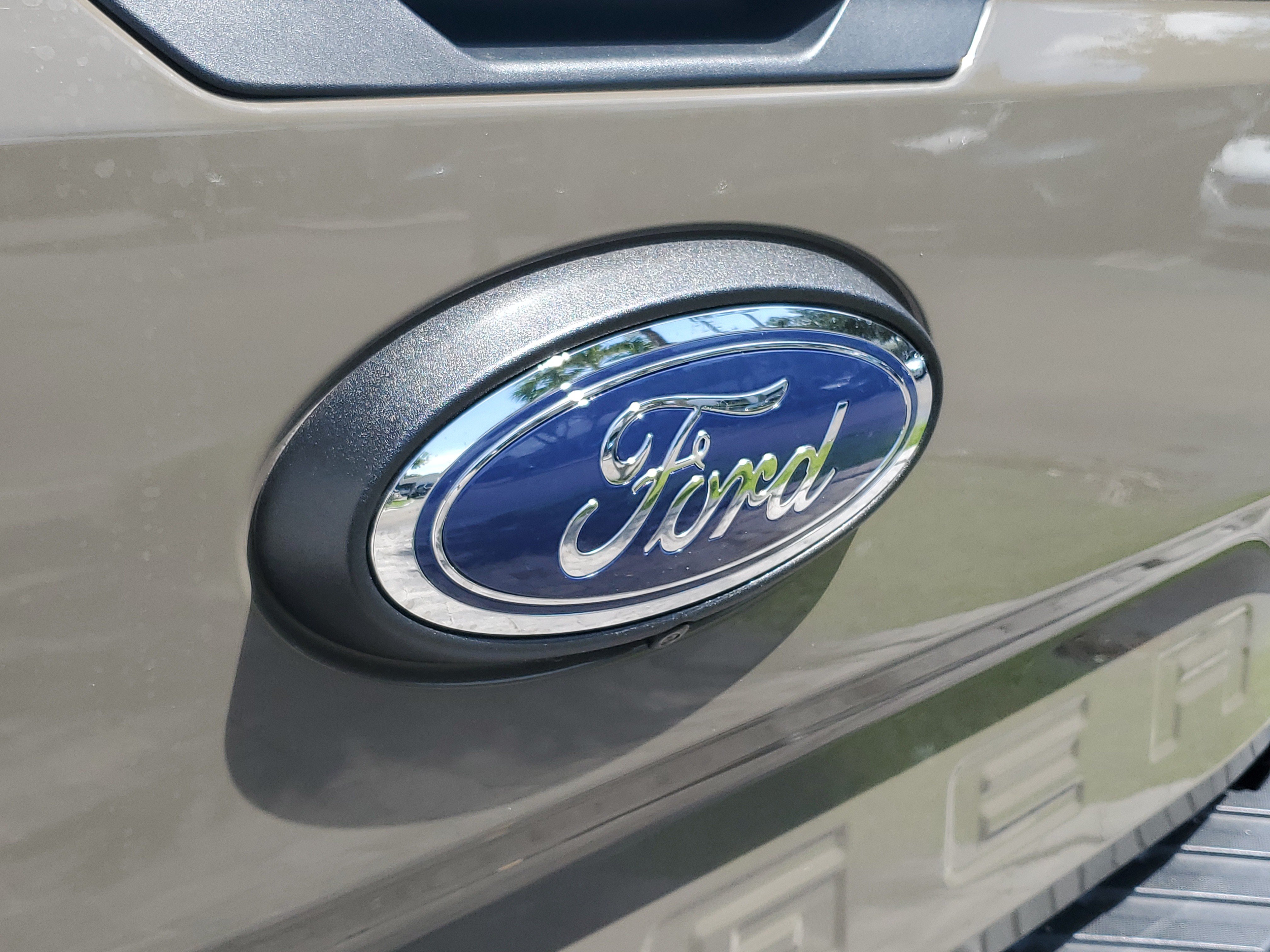 Used 2025 Ford Ranger Lariat w/ FX4 Off-Road Package AWD/4WD image 7