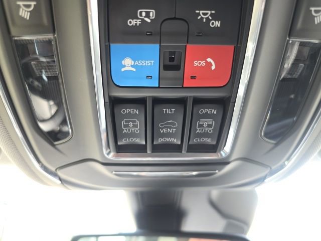 Used 2023 Jeep Grand Cherokee 4WD 4xe image 28