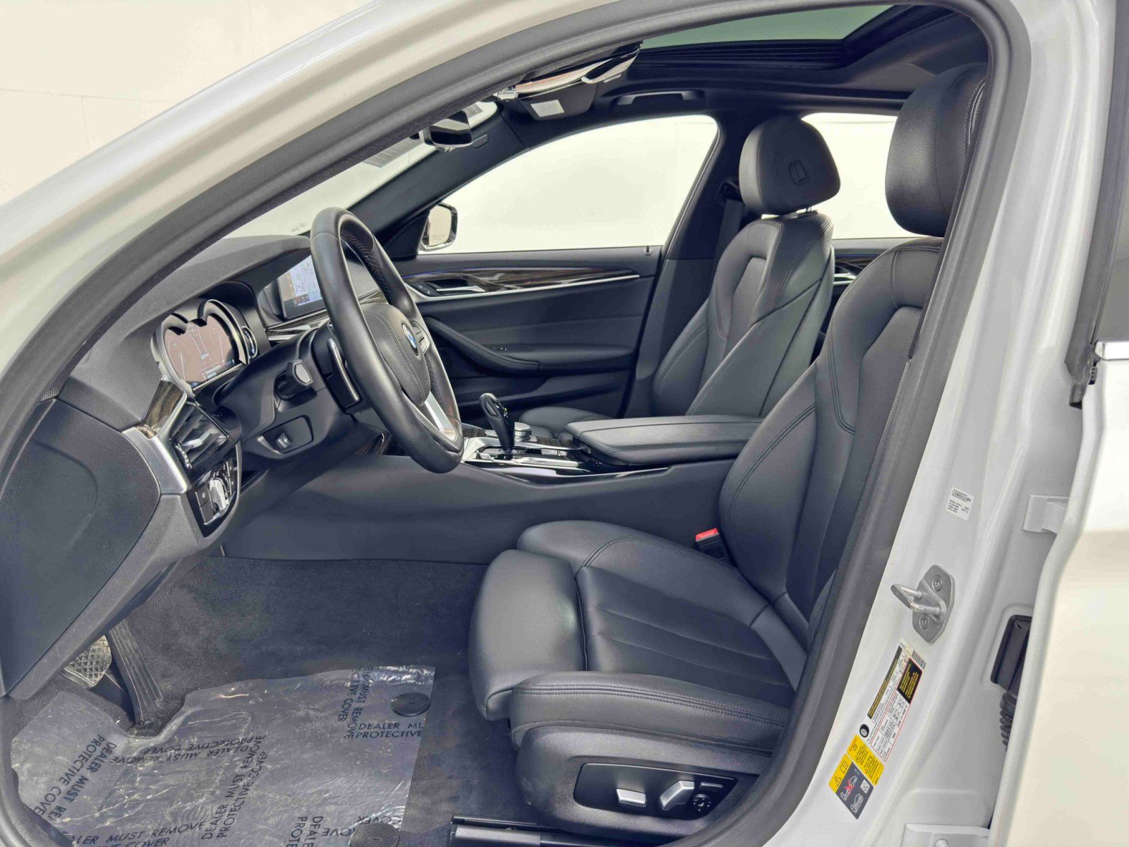 Used 2018 BMW 530e image 16