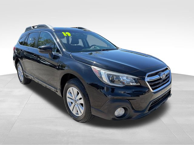 Used 2019 Subaru Outback 2.5i Premium AWD/4WD image 1