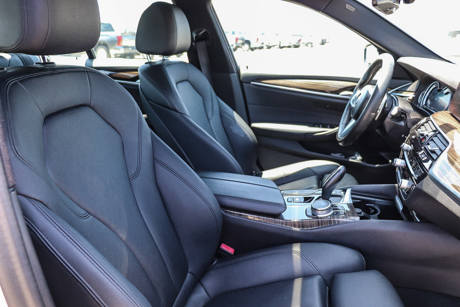 Used 2019 BMW 530i RWD image 16