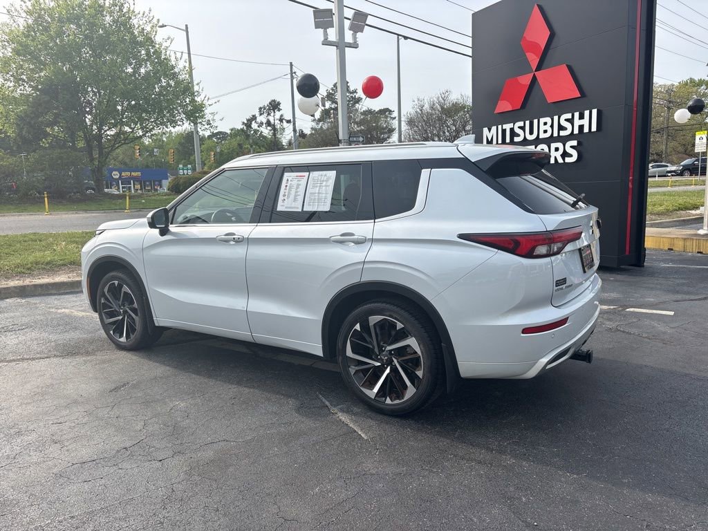 Used 2023 Mitsubishi Outlander SEL AWD/4WD image 8