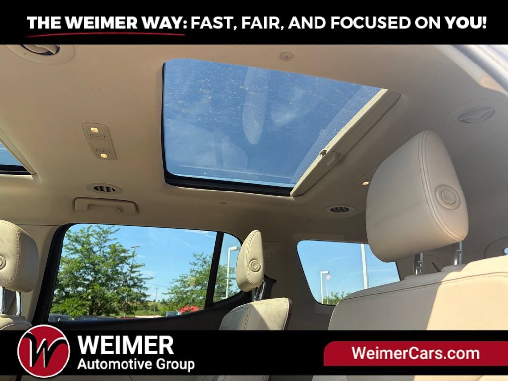 Used 2019 GMC Acadia Denali w/ Technology Package AWD/4WD image 21