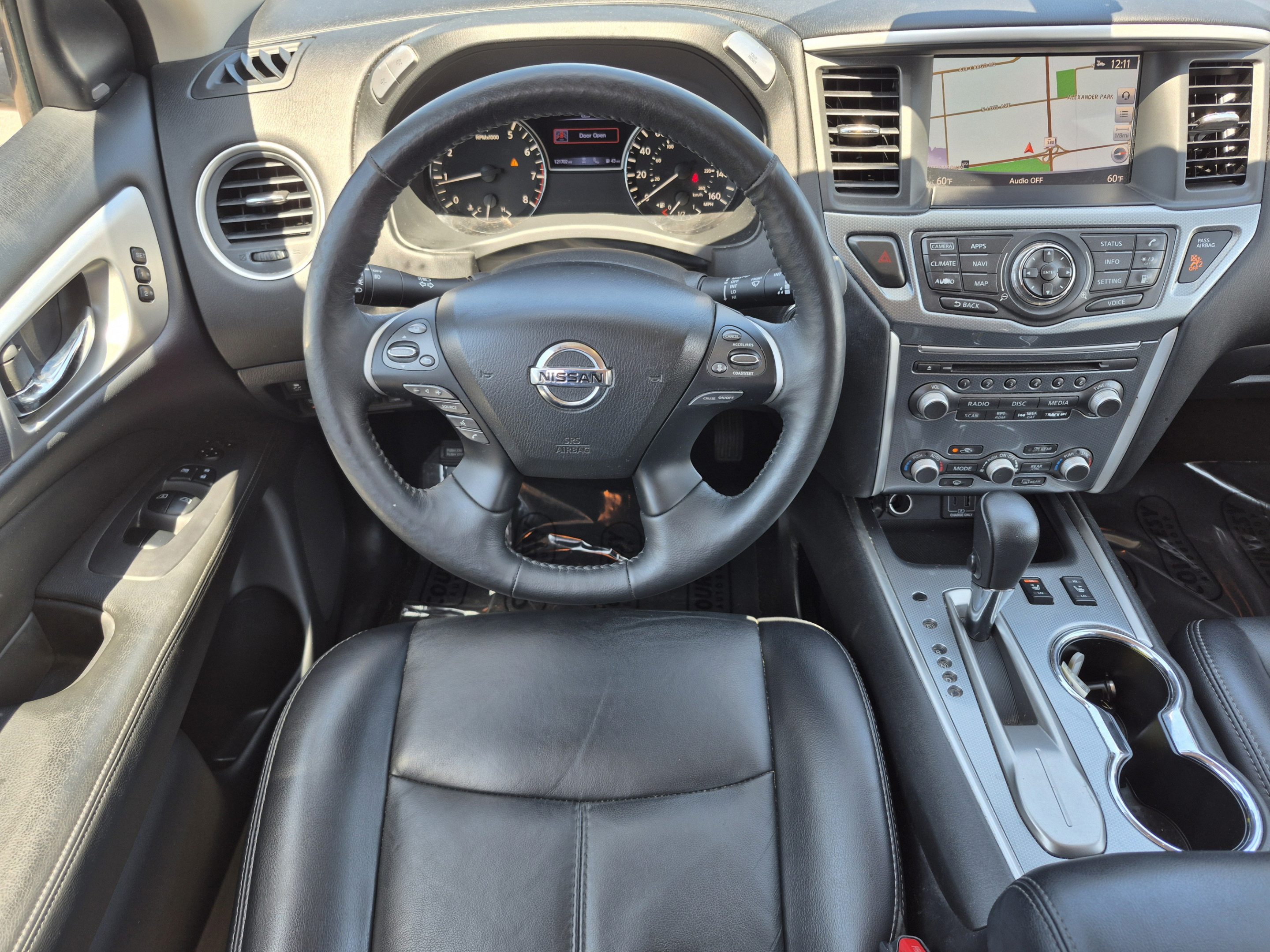Used 2019 Nissan Pathfinder SL FWD image 17