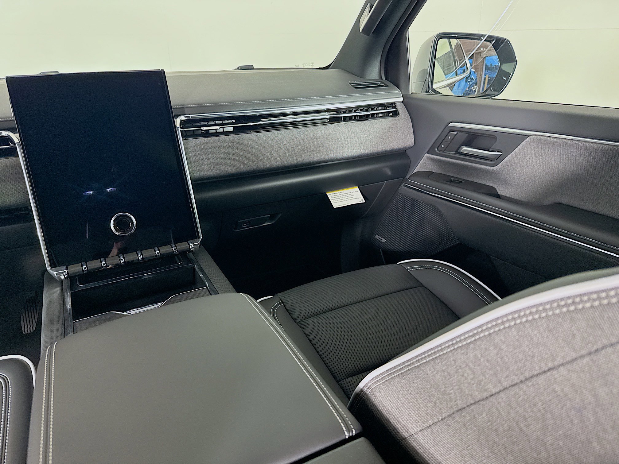 New 2026 GMC Sierra EV Elevation w/ Premium Package image 24