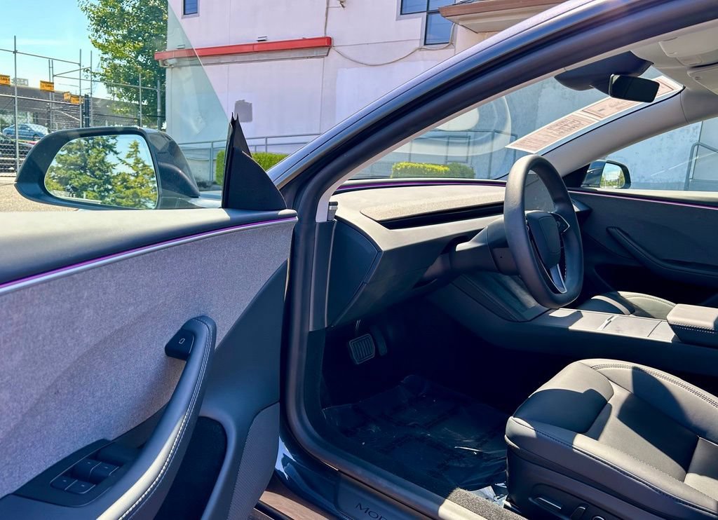 Used 2024 Tesla Model 3 Standard Range RWD image 9