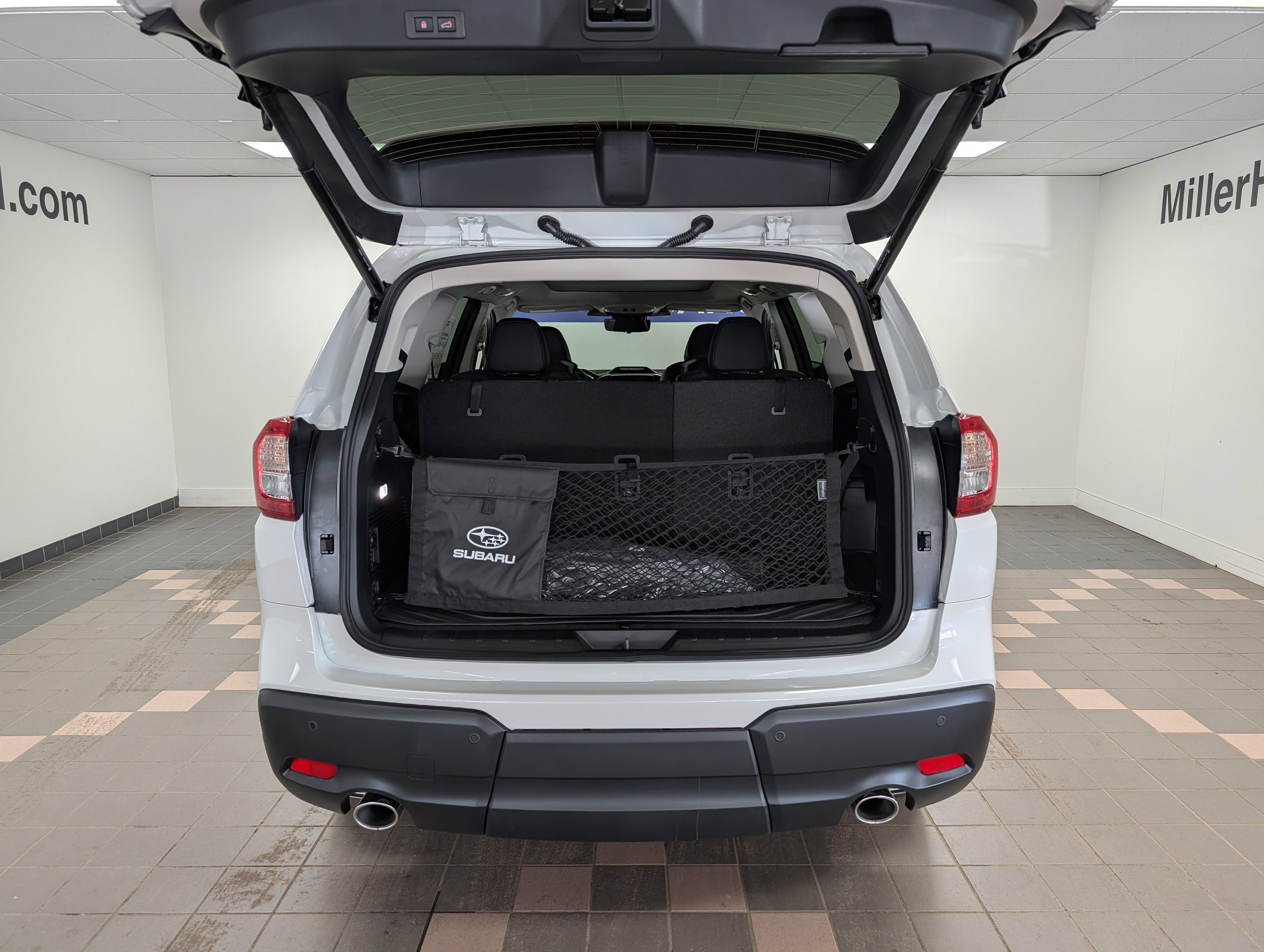 New 2025 Subaru Ascent Touring w/ Popular Package #2 image 24