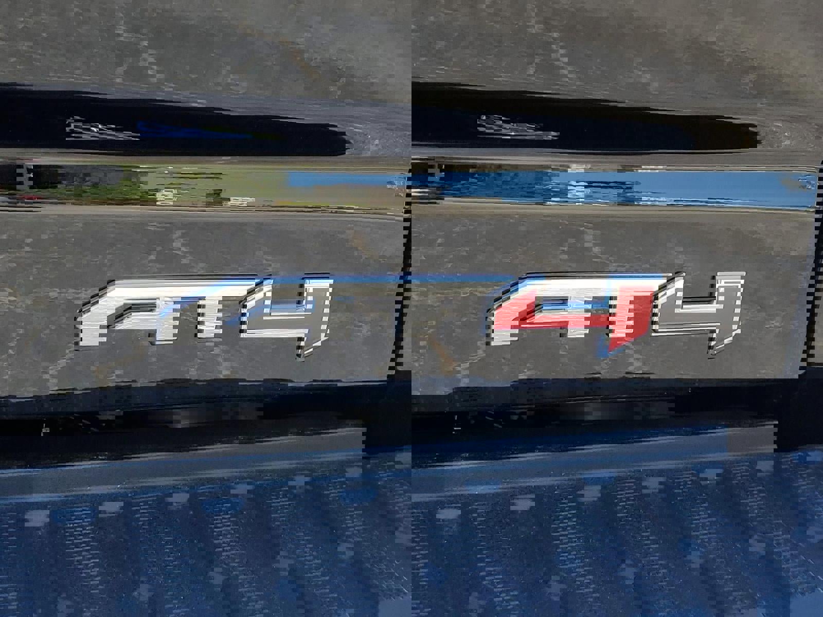 New 2026 GMC Sierra 2500 AT4 image 5