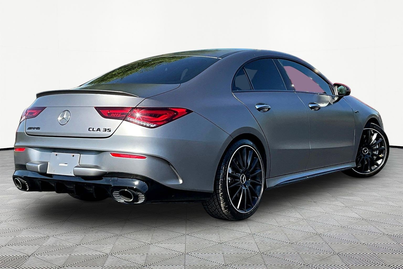 Used 2022 Mercedes-Benz CLA 35 AMG 4MATIC image 6