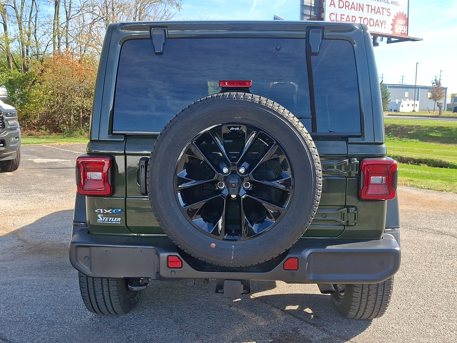 Used 2021 Jeep Wrangler Unlimited Sahara w/ Cold Weather Group image 10