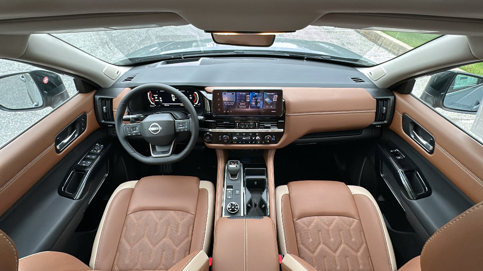 New 2026 Nissan Pathfinder Platinum AWD/4WD image 12