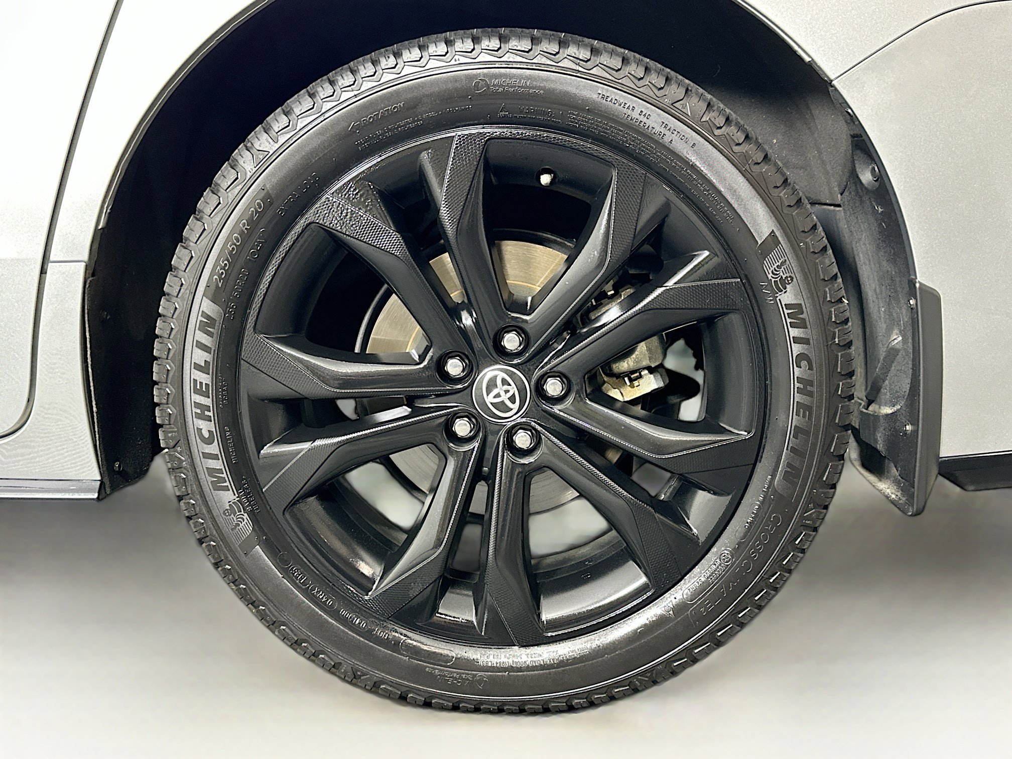 Used 2021 Toyota Sienna XSE image 11