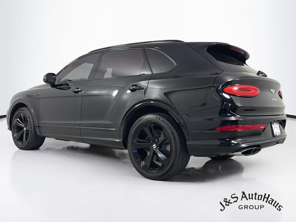 Used 2022 Bentley Bentayga AWD/4WD image 5