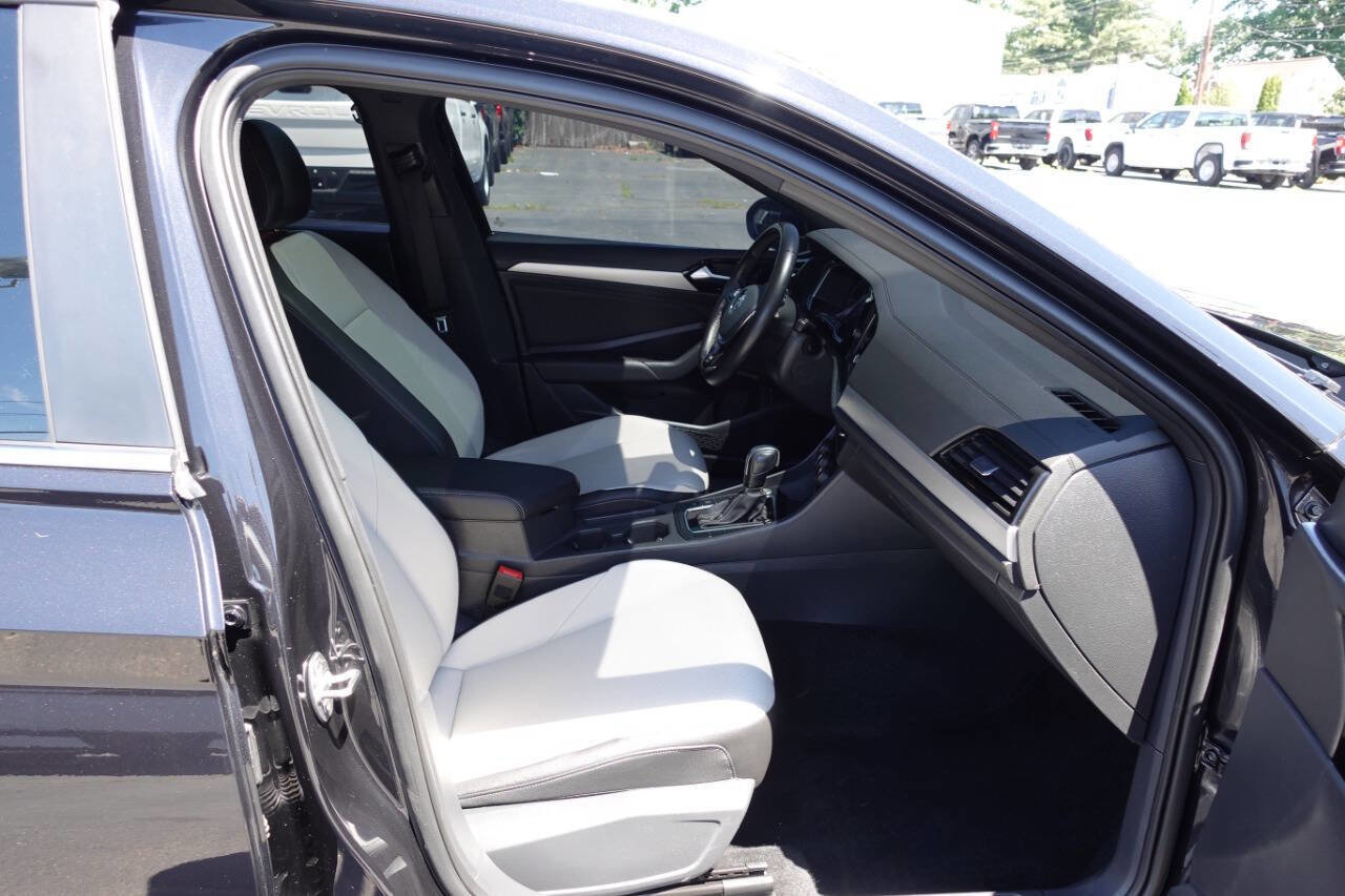 Used 2021 Volkswagen Jetta R-Line w/ R-Line Cold Weather Package FWD image 35