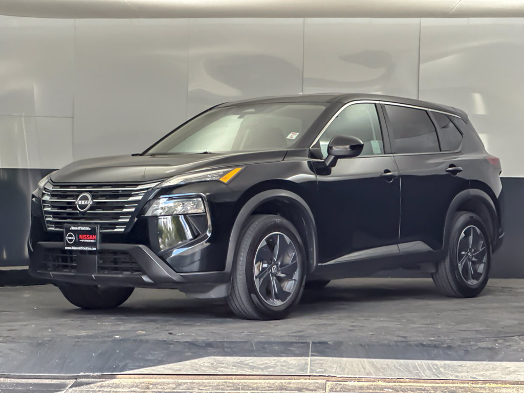 Used 2025 Nissan Rogue SV FWD image 7
