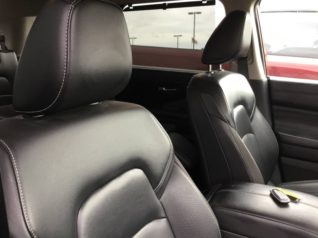 Used 2023 Nissan Pathfinder SL AWD/4WD image 44