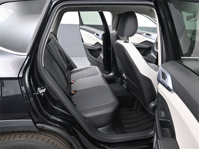 New 2026 Volkswagen Taos SE image 13