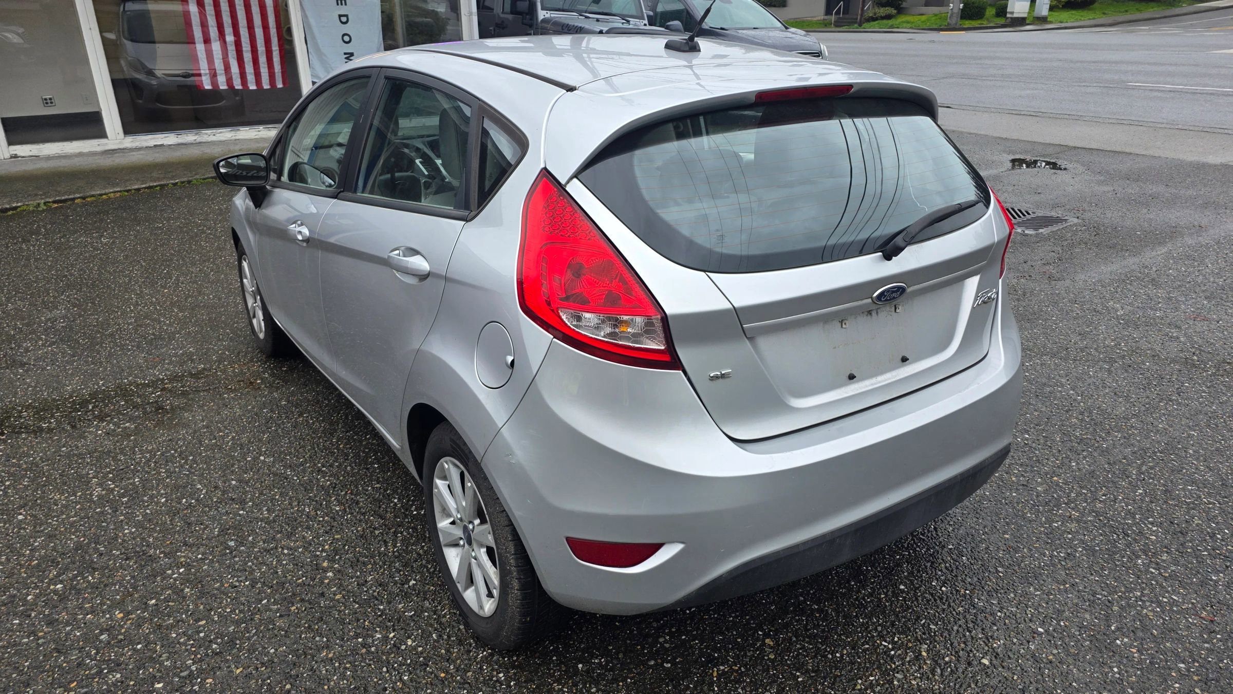 Used 2011 Ford Fiesta SE w/ 202A Rapid Spec Order Code image 7