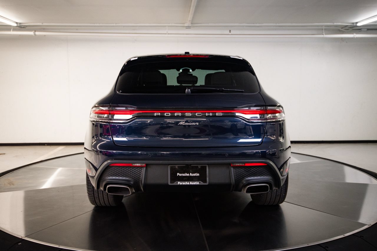Certified 2023 Porsche Macan AWD/4WD image 6