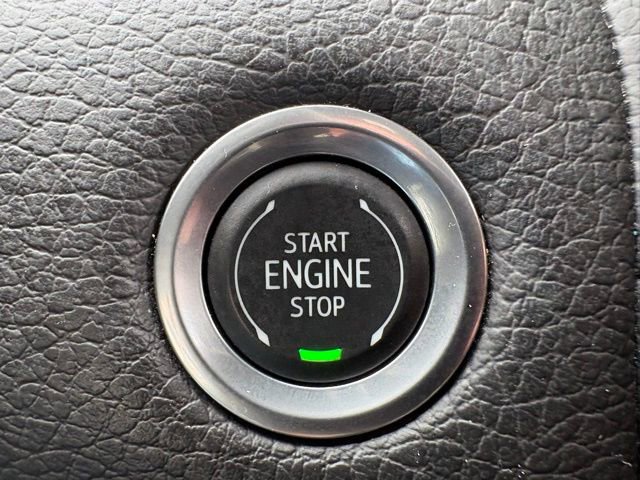 Used 2024 GMC Yukon XL Denali image 24