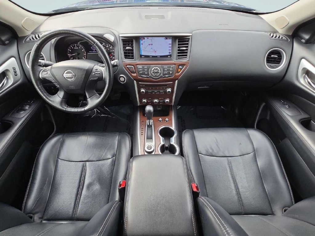 Used 2018 Nissan Pathfinder Platinum AWD/4WD image 26