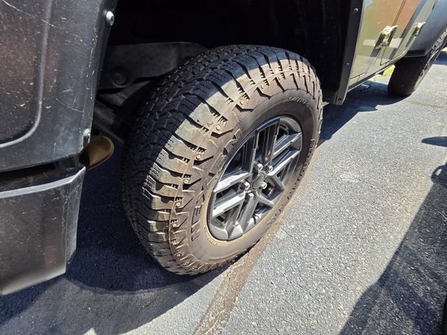 Used 2025 Jeep Wrangler Unlimited Sport AWD/4WD image 25