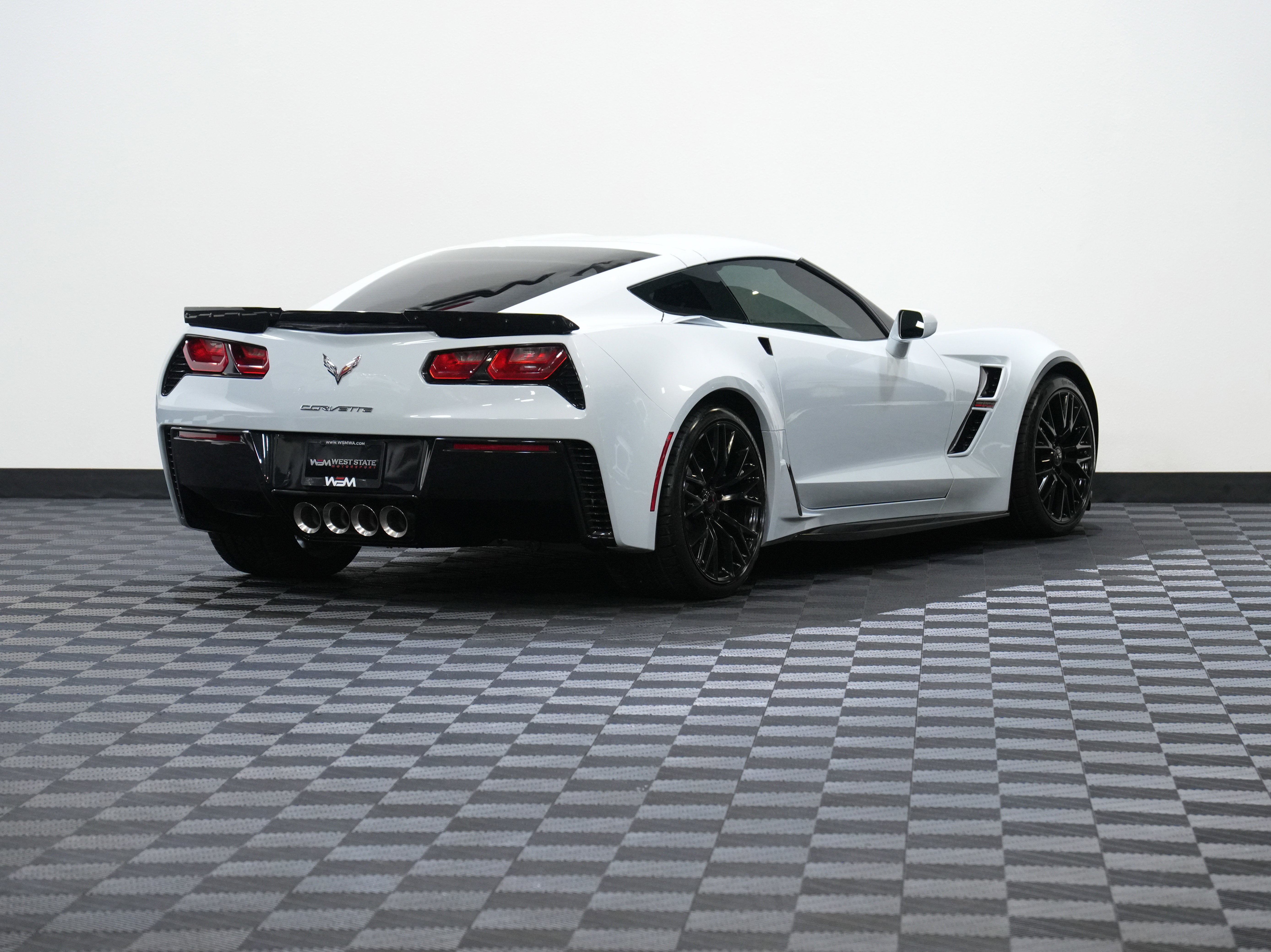 Used 2018 Chevrolet Corvette Grand Sport RWD image 6