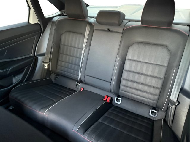 Used 2019 Volkswagen Jetta GLI FWD image 11