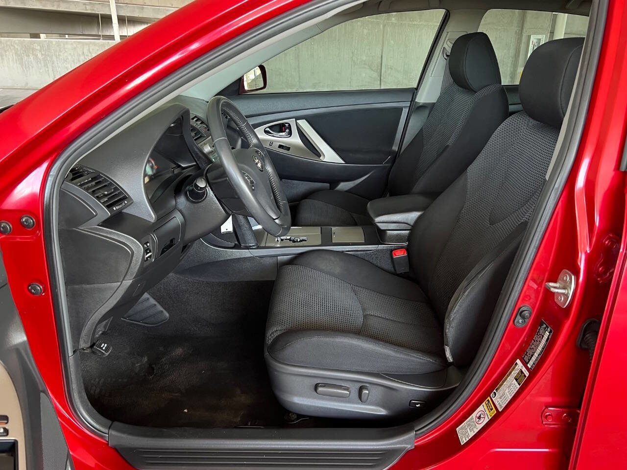 Used 2009 Toyota Camry SE FWD image 11