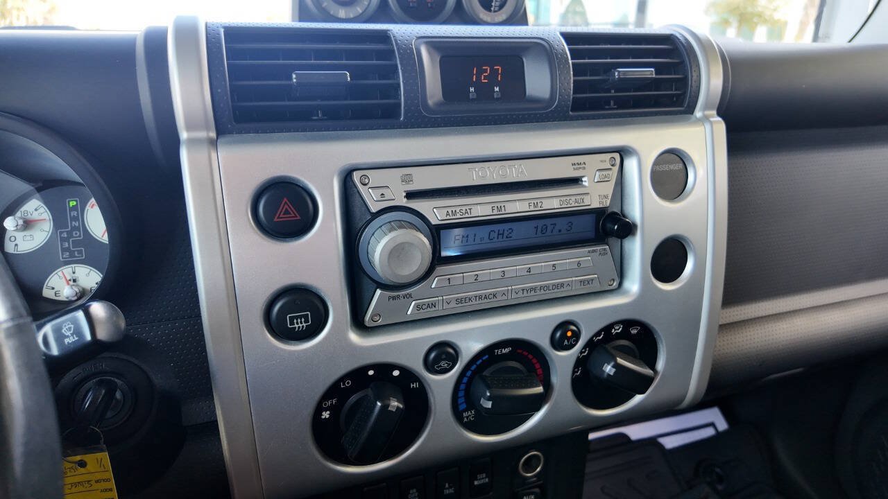 Used 2008 Toyota FJ Cruiser 4WD image 12