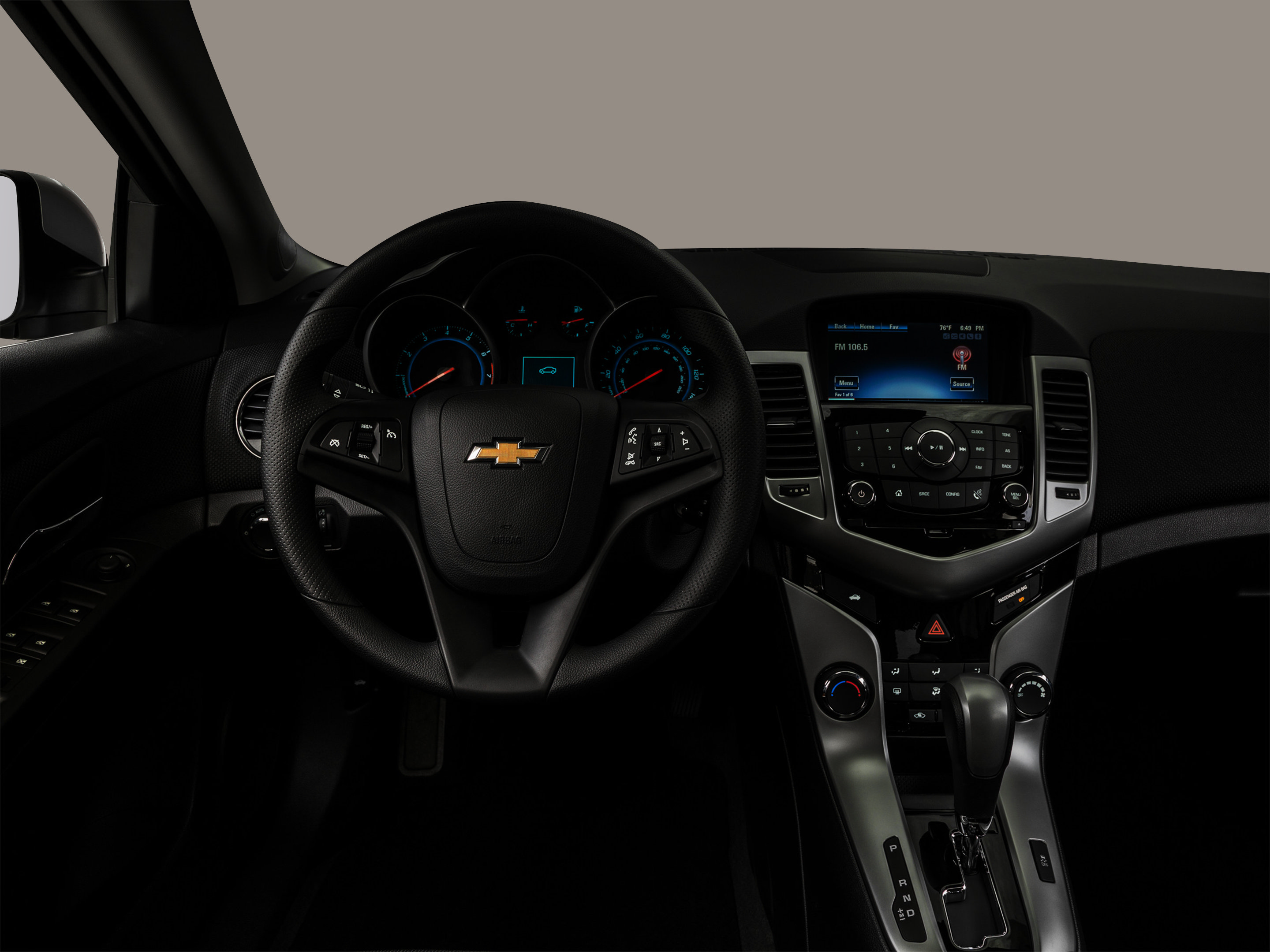 Used 2015 Chevrolet Cruze LT w/ Technology Package FWD image 37