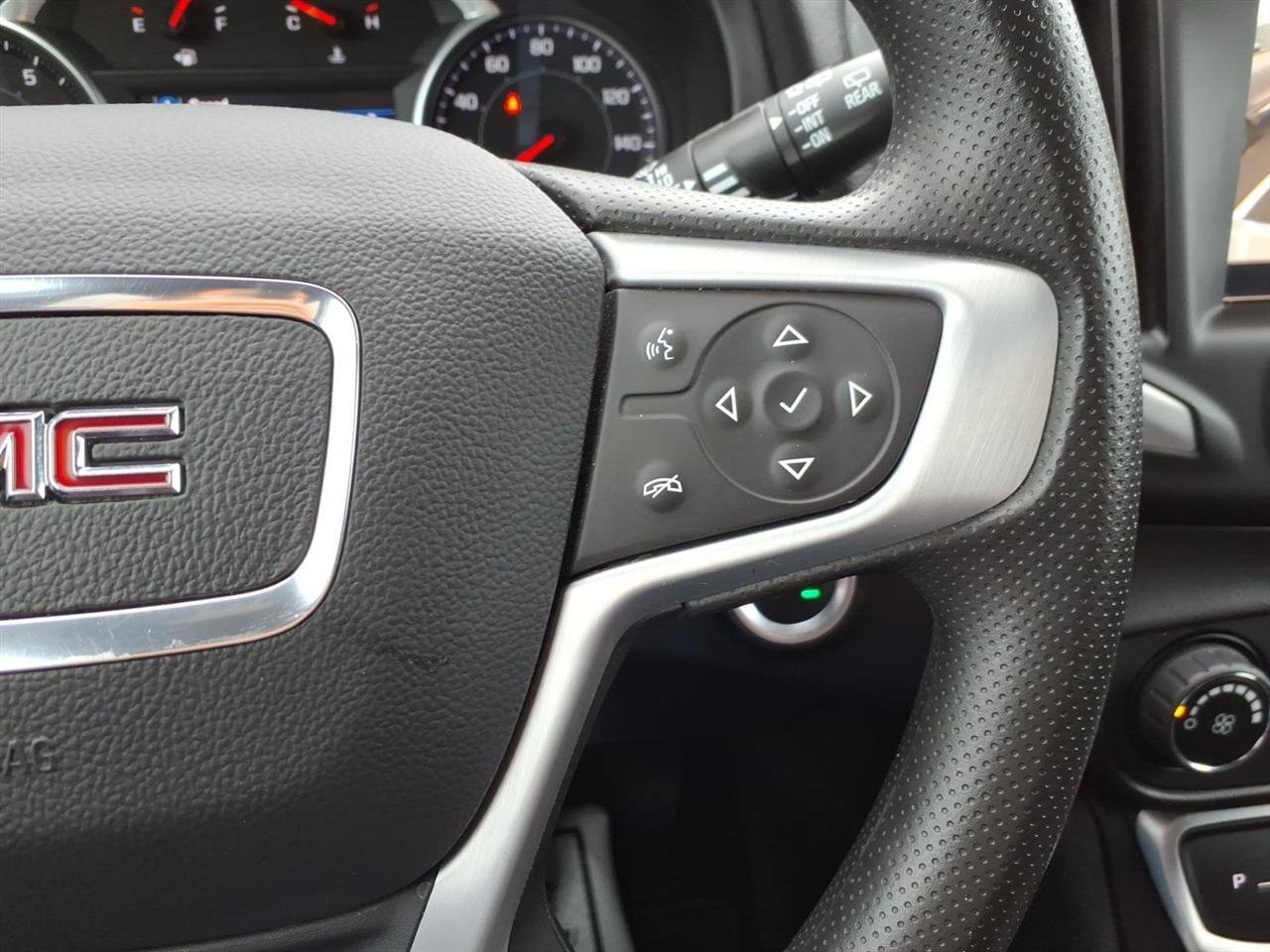 Used 2022 GMC Terrain SLE FWD image 19