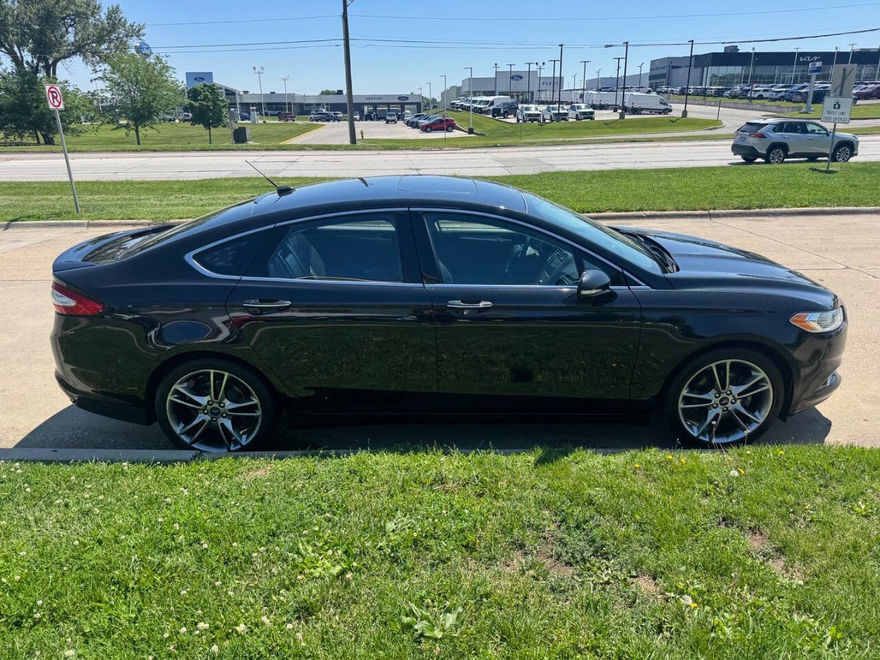 Used 2013 Ford Fusion Titanium FWD image 6