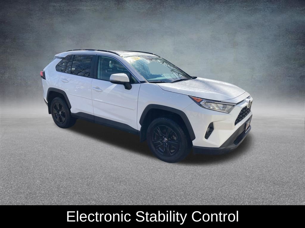 Used 2020 Toyota RAV4 XLE w/ Convenience Package AWD/4WD image 9