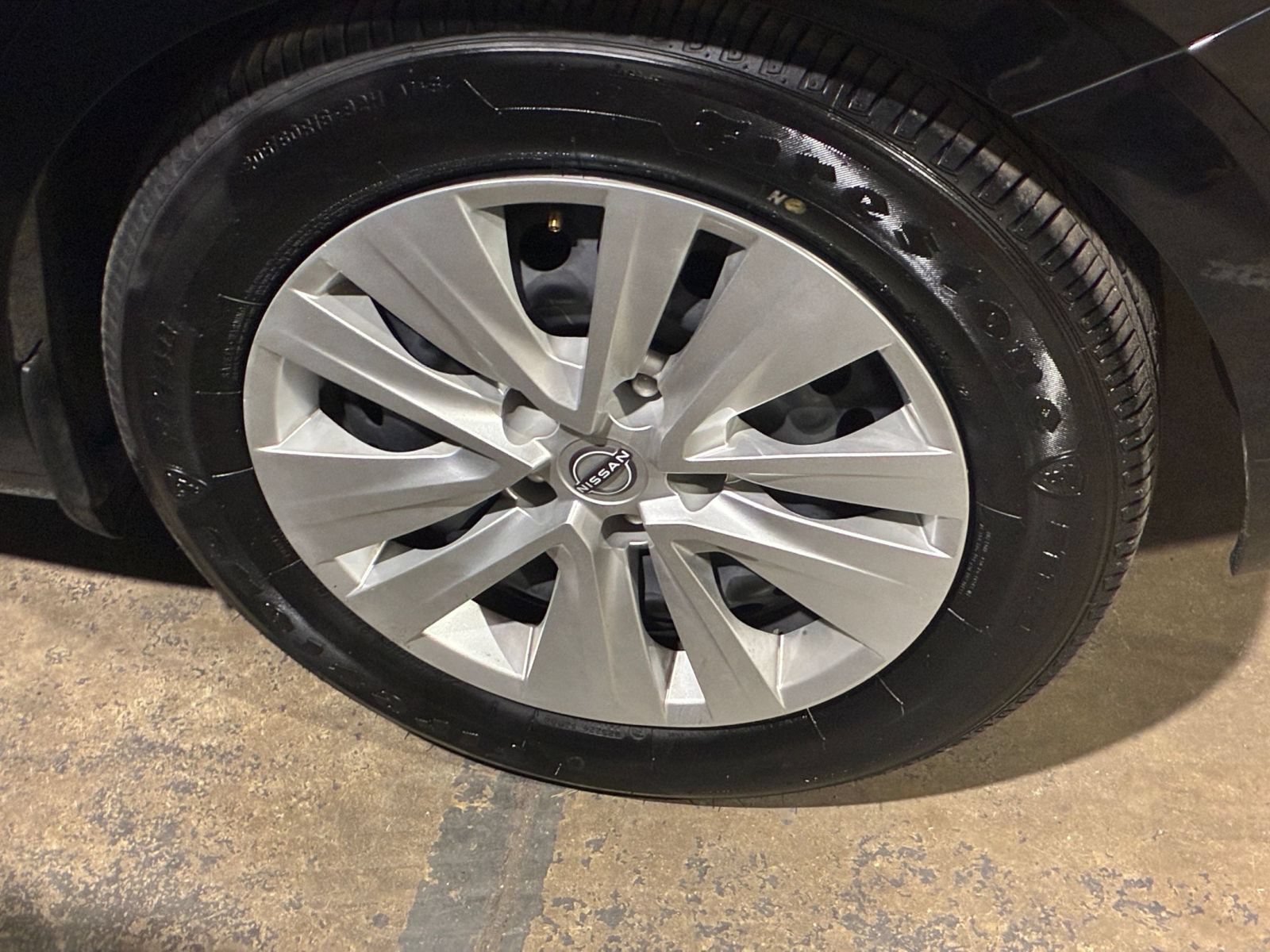 Used 2025 Nissan Sentra S FWD image 24
