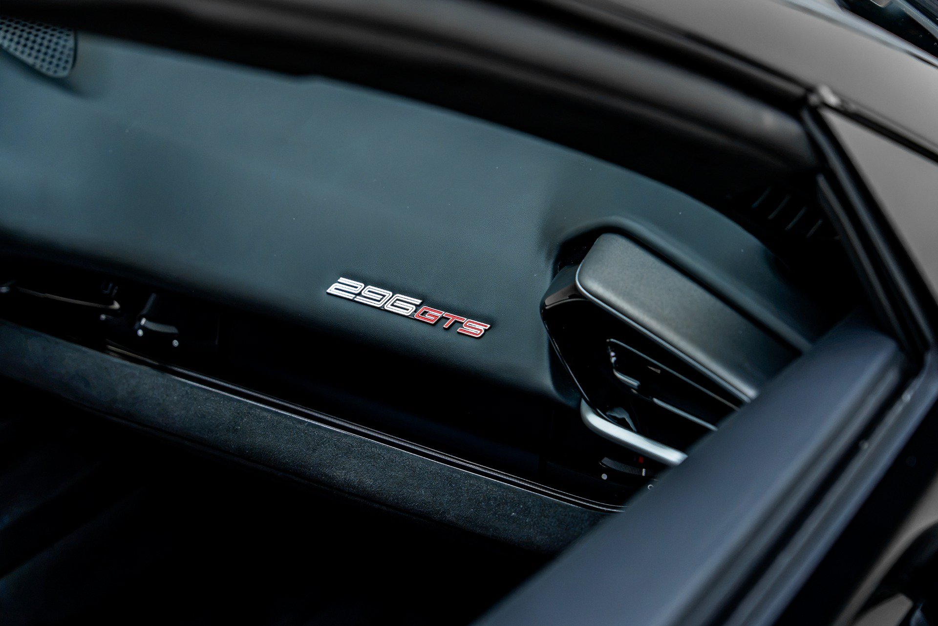 Used 2024 Ferrari 296 GTS RWD image 42