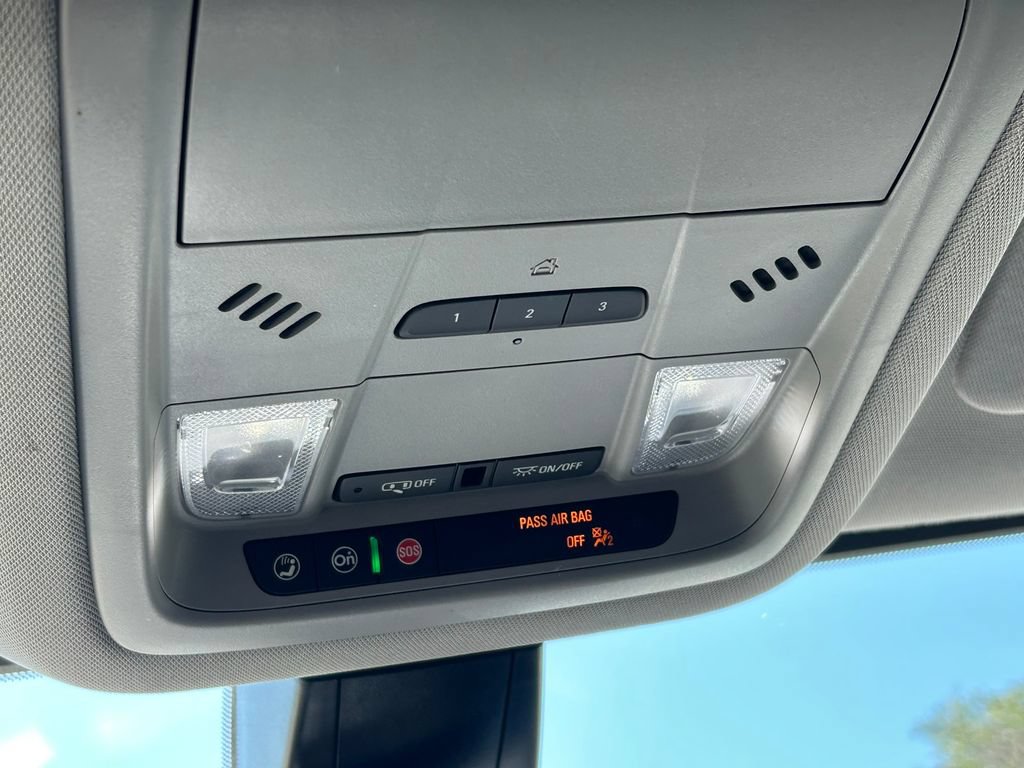 Used 2023 GMC Acadia SLT w/ Elevation Edition FWD image 19