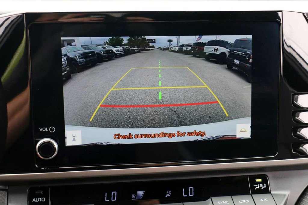 Used 2026 Toyota Camry Hybrid w/ Convenience Package FWD image 16