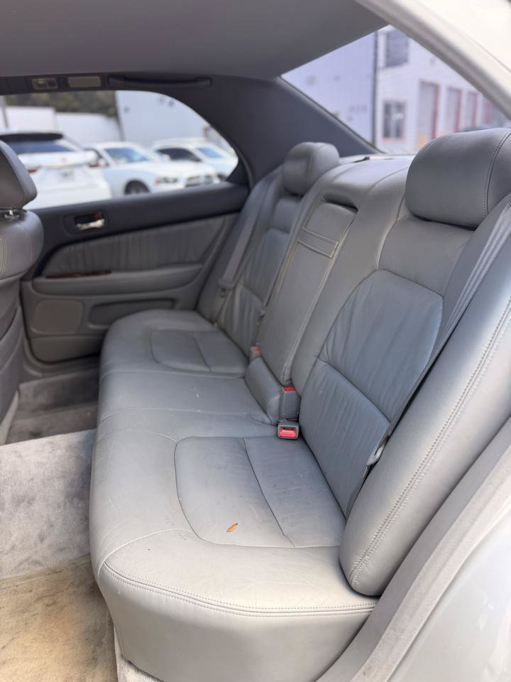 Used 1996 Lexus LS 400 RWD image 9