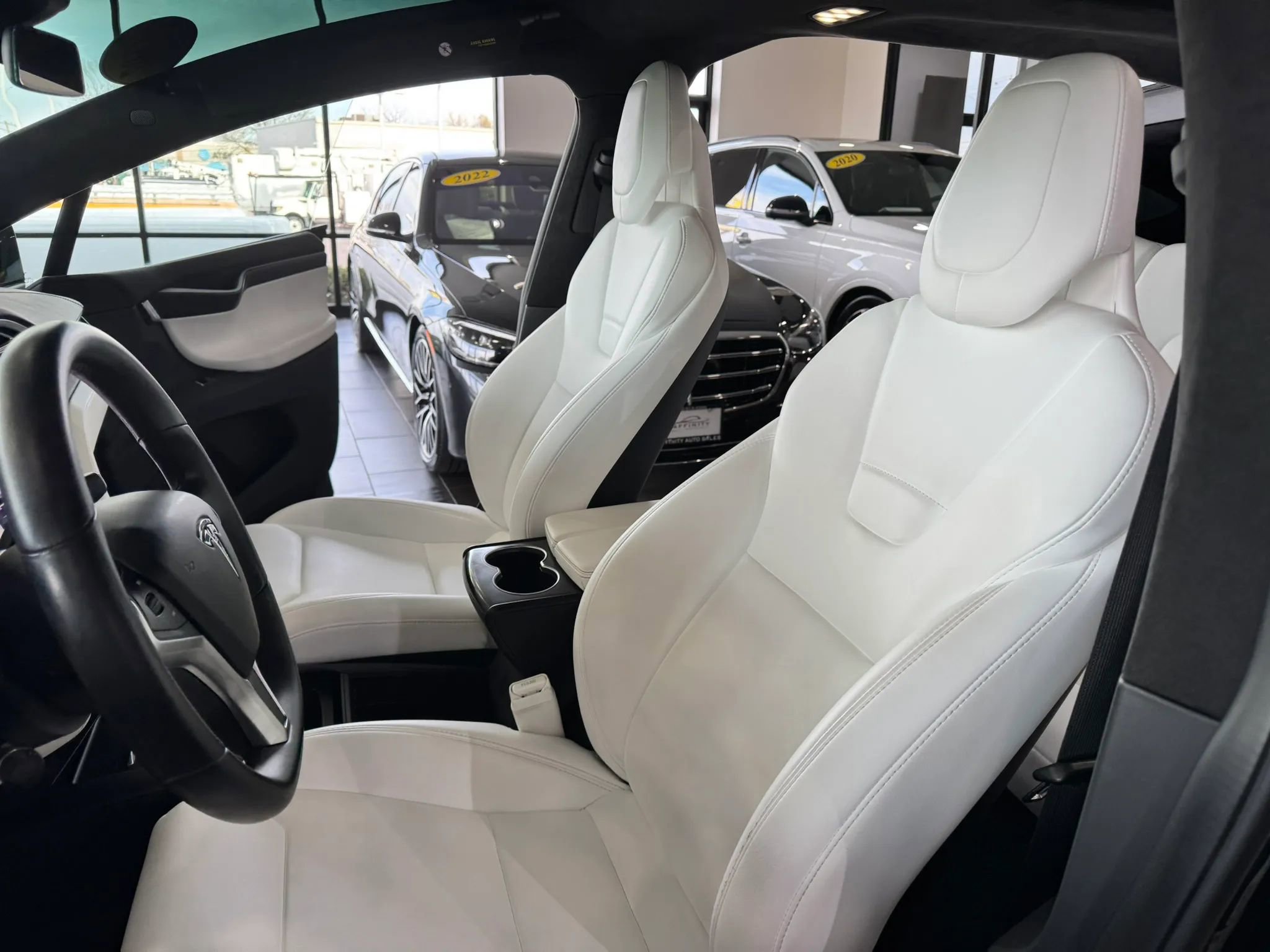 Used 2017 Tesla Model X 100D image 10