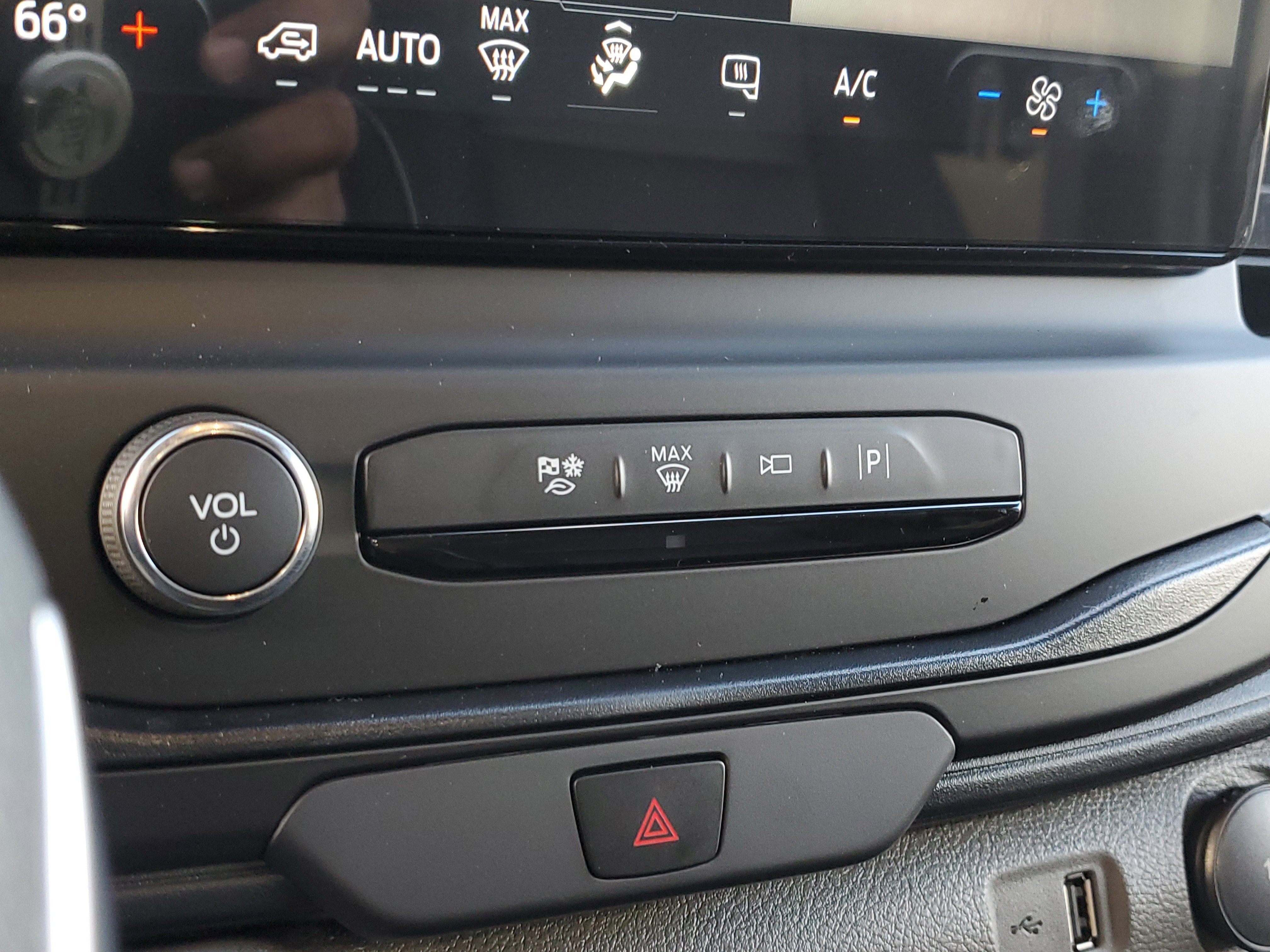 New 2025 Ford Transit 250 148 Medium Roof w/ Load Area Protection Package image 24