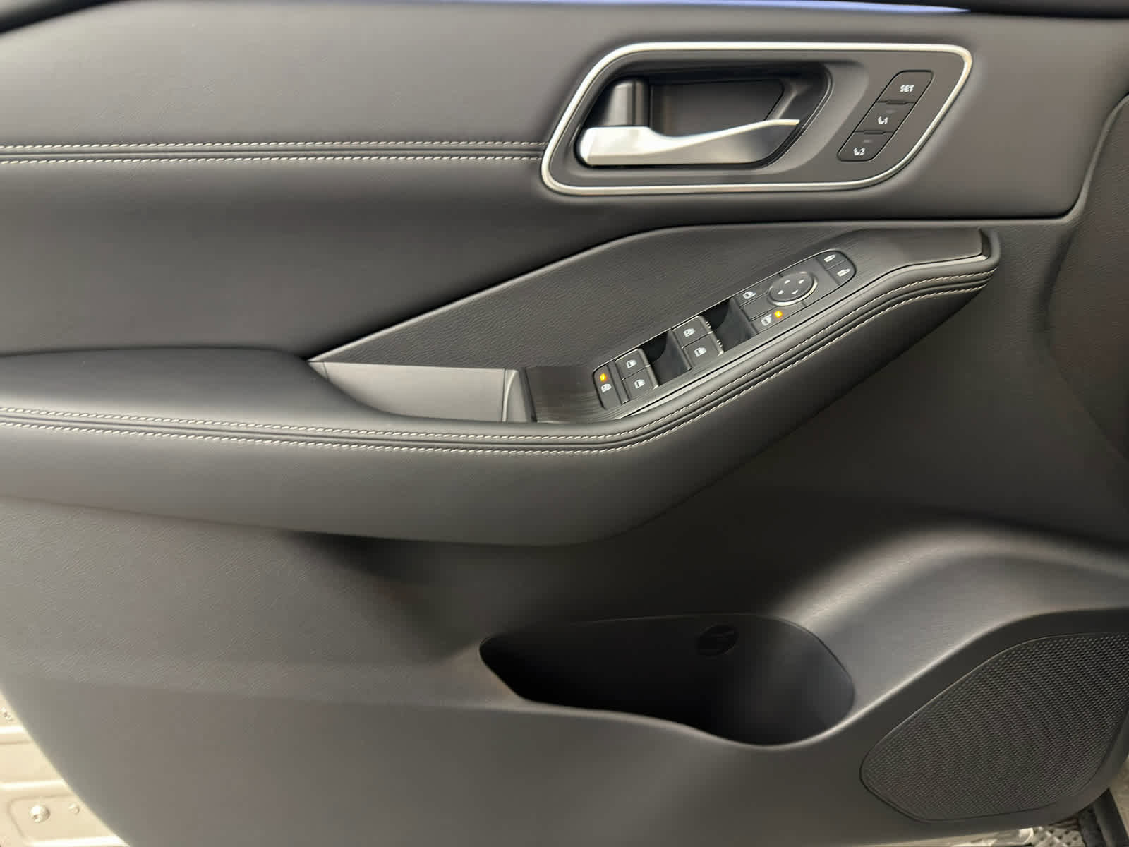 New 2026 Nissan Rogue Platinum w/ Platinum Premium Package image 22