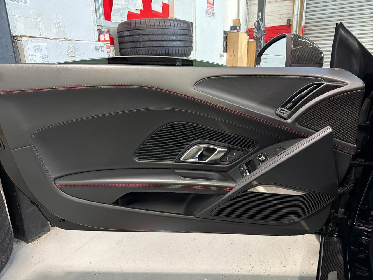 Used 2017 Audi R8 V10 plus image 19