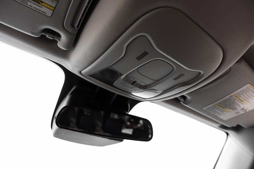 Used 2017 Jeep Renegade Altitude image 31